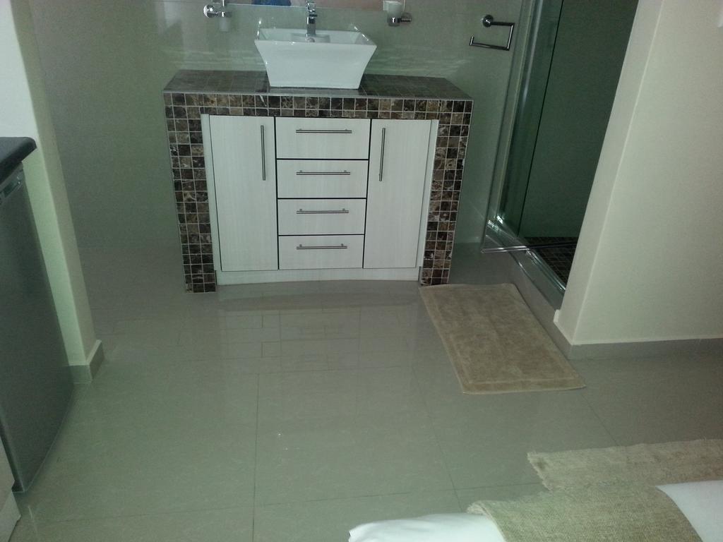 Discovery Guest House Windhoek Luaran gambar